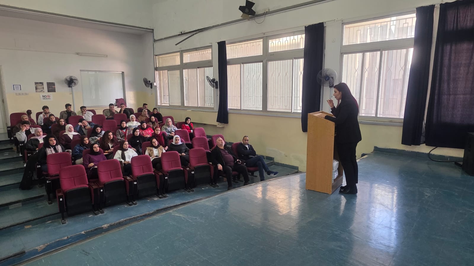 لقاء مع طلبة قسم الموسيقى